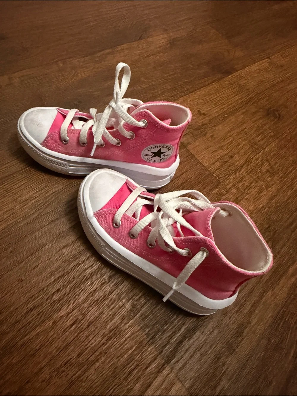 Converse adorable bright
